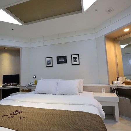 Bucheon Hotel מראה חיצוני תמונה
